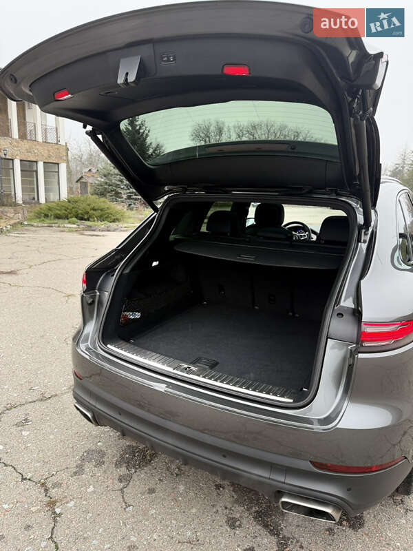 Внедорожник / Кроссовер Porsche Cayenne 2018 в Благовещенском фото 52 Внедорожник / Кроссовер Porsche Cayenne 2018 в Благовещенском