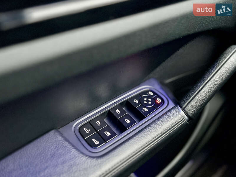 Внедорожник / Кроссовер Porsche Cayenne 2018 в Киеве фото 27 Внедорожник / Кроссовер Porsche Cayenne 2018 в Киеве