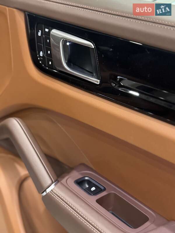 Внедорожник / Кроссовер Porsche Cayenne 2022 в Киеве фото 10 Внедорожник / Кроссовер Porsche Cayenne 2022 в Киеве