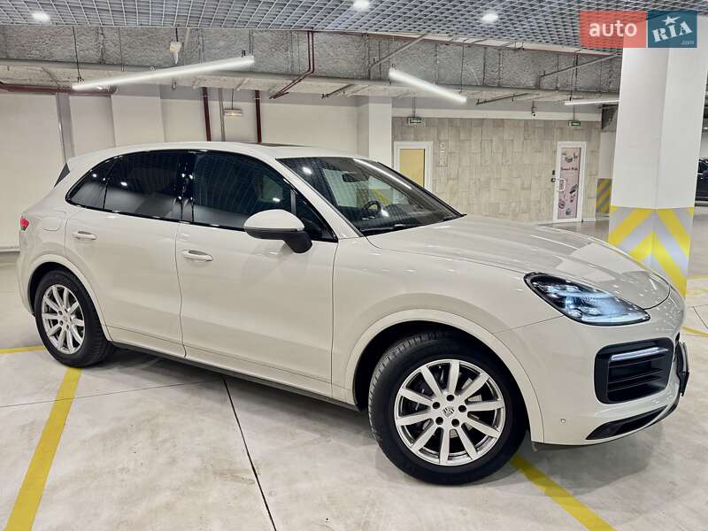 Внедорожник / Кроссовер Porsche Cayenne 2022 в Киеве фото 14 Внедорожник / Кроссовер Porsche Cayenne 2022 в Киеве