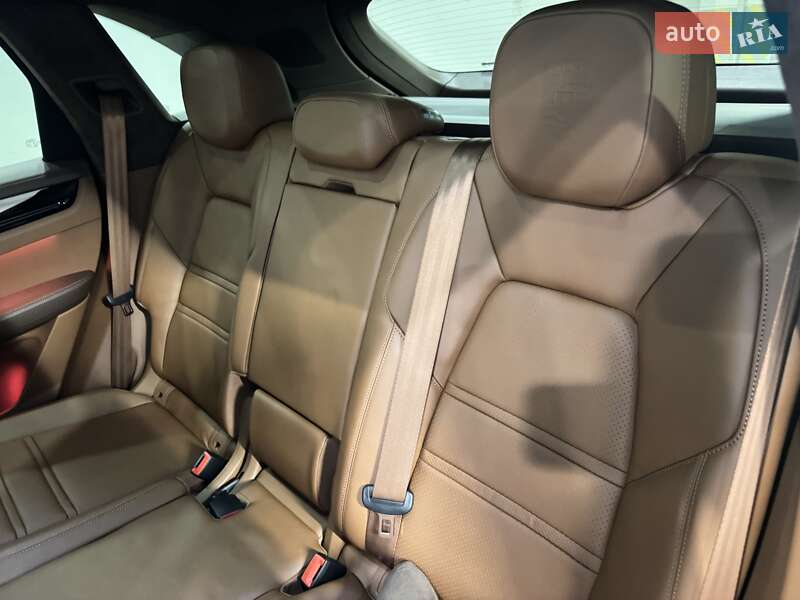 Внедорожник / Кроссовер Porsche Cayenne 2022 в Киеве фото 31 Внедорожник / Кроссовер Porsche Cayenne 2022 в Киеве