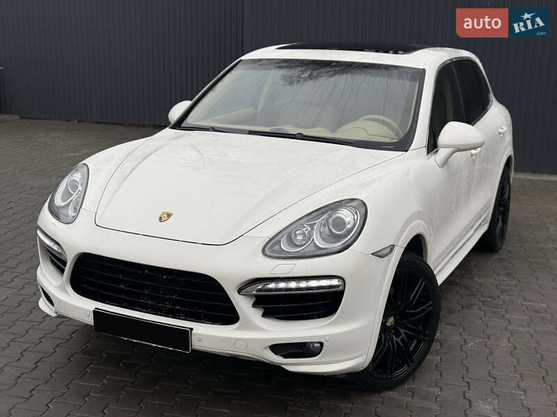 Porsche Cayenne 2011