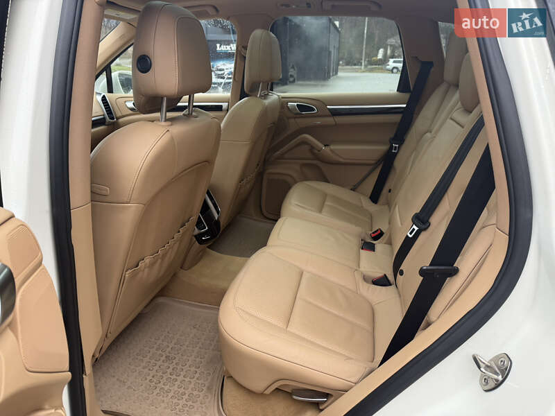 Позашляховик / Кросовер Porsche Cayenne 2011 в Трускавці фото 10 Позашляховик / Кросовер Porsche Cayenne 2011 в Трускавці