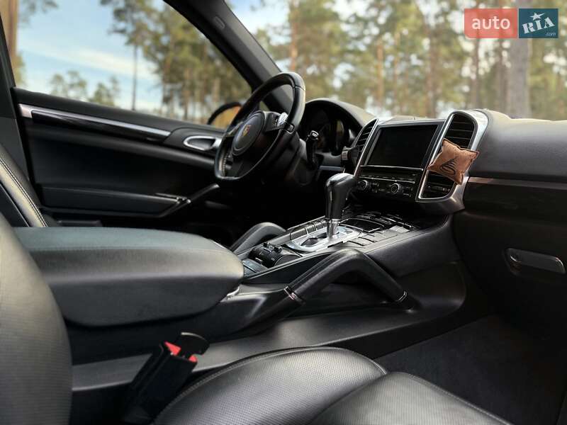 Внедорожник / Кроссовер Porsche Cayenne 2011 в Нетешине фото 33 Внедорожник / Кроссовер Porsche Cayenne 2011 в Нетешине