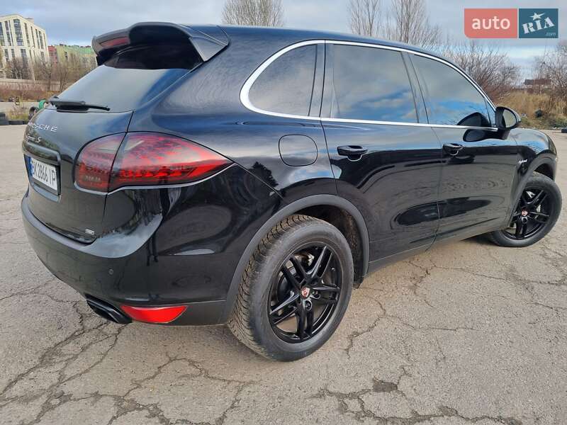 Внедорожник / Кроссовер Porsche Cayenne 2013 в Ровно