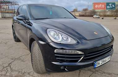 Внедорожник / Кроссовер Porsche Cayenne 2013 в Ровно