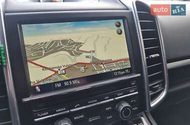 Внедорожник / Кроссовер Porsche Cayenne 2013 в Ровно