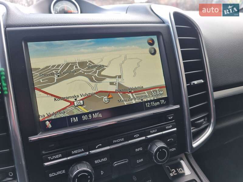 Внедорожник / Кроссовер Porsche Cayenne 2013 в Ровно