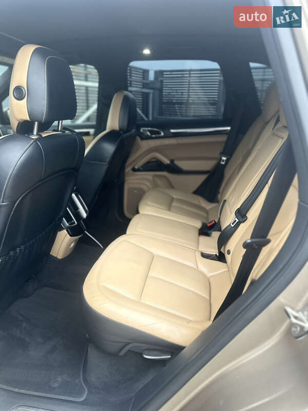 Позашляховик / Кросовер Porsche Cayenne 2014 в Києві фото 20 Позашляховик / Кросовер Porsche Cayenne 2014 в Києві