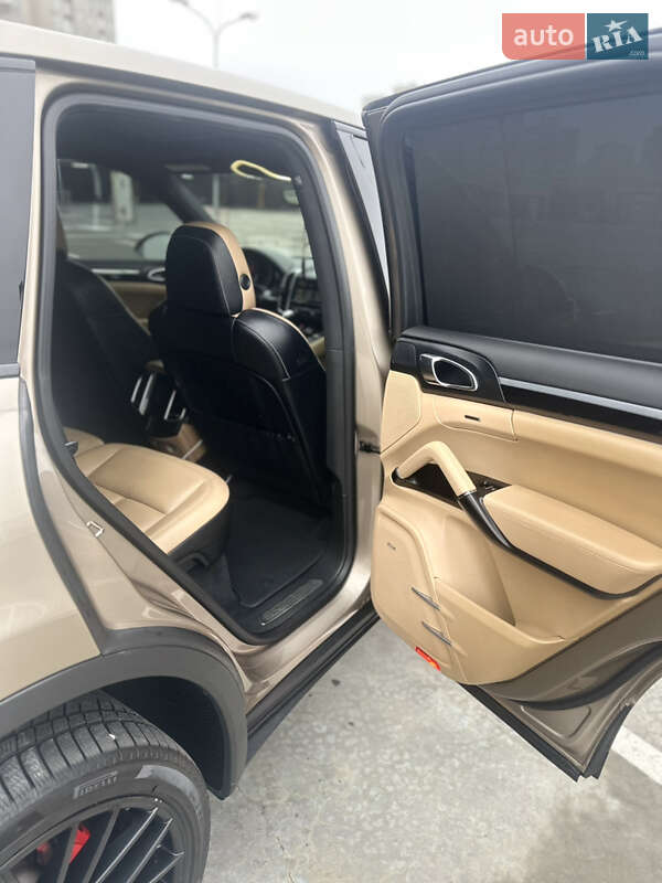 Позашляховик / Кросовер Porsche Cayenne 2014 в Києві фото 25 Позашляховик / Кросовер Porsche Cayenne 2014 в Києві