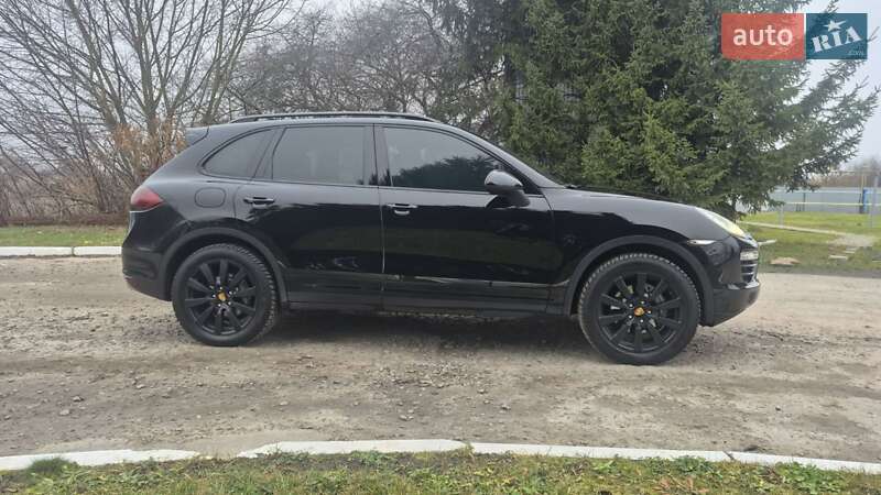 Внедорожник / Кроссовер Porsche Cayenne 2012 в Бердичеве