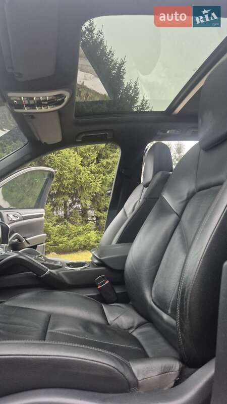 Внедорожник / Кроссовер Porsche Cayenne 2012 в Бердичеве