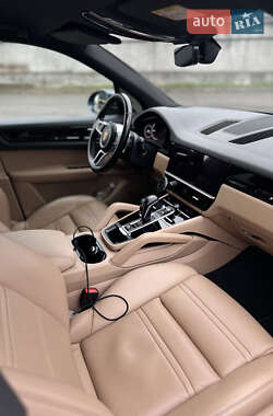 Внедорожник / Кроссовер Porsche Cayenne 2018 в Киеве