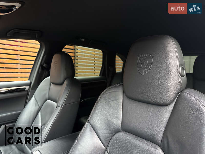 Внедорожник / Кроссовер Porsche Cayenne 2013 в Одессе