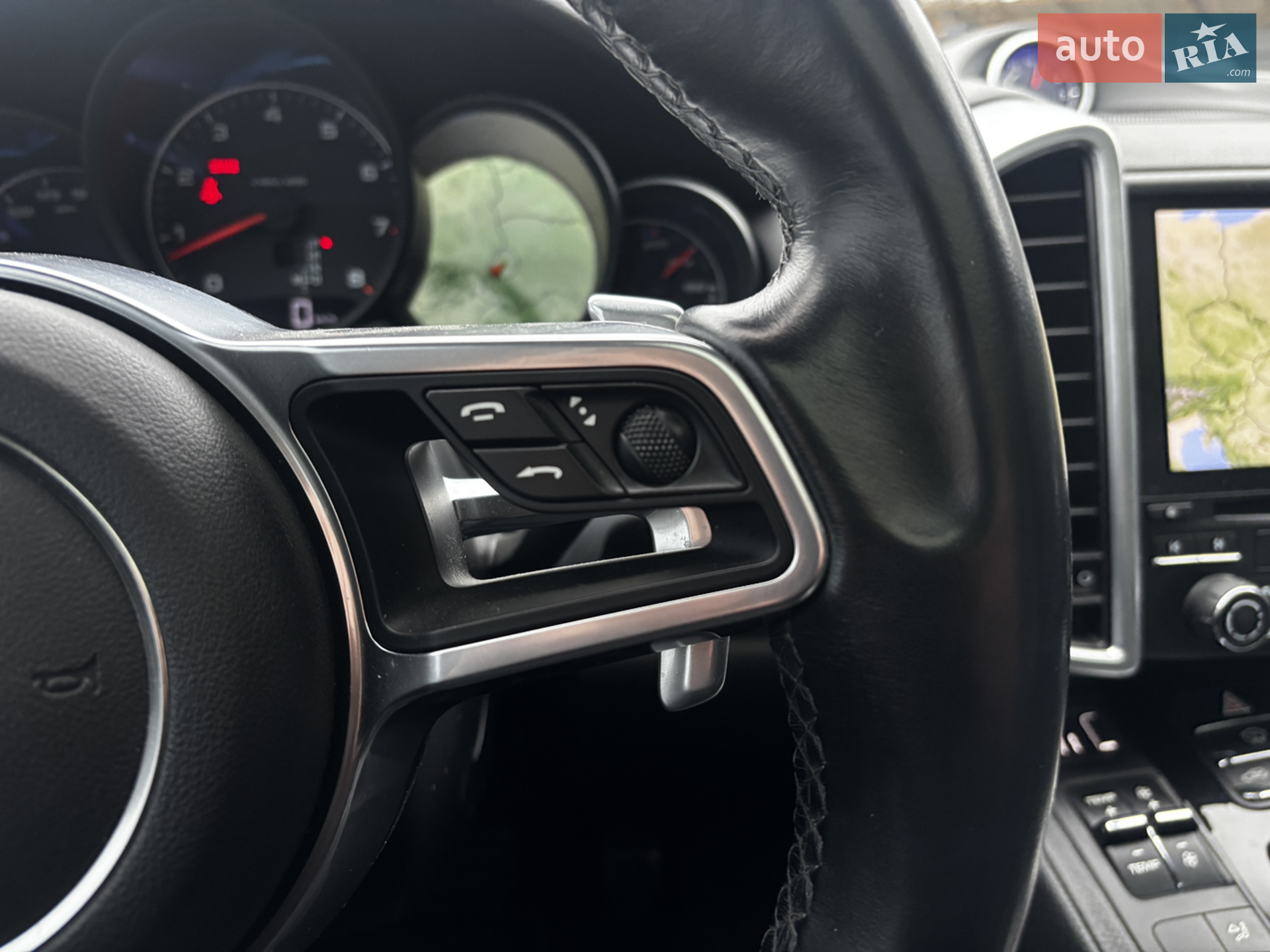 2016 Porsche Cayenne - мініатюра 21
