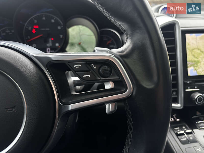 Внедорожник / Кроссовер Porsche Cayenne 2016 в Львове фото 21 Внедорожник / Кроссовер Porsche Cayenne 2016 в Львове