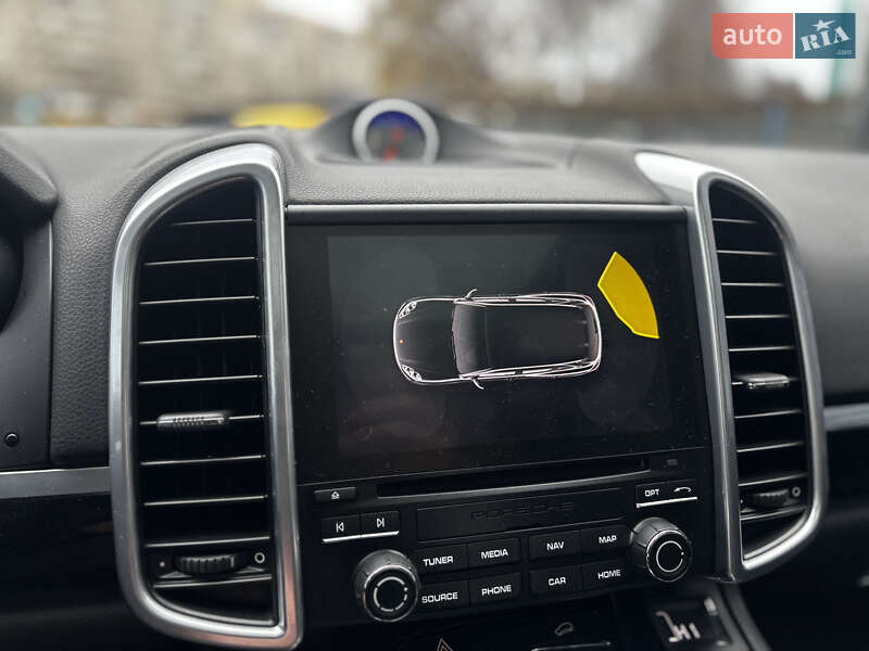 Внедорожник / Кроссовер Porsche Cayenne 2016 в Львове фото 30 Внедорожник / Кроссовер Porsche Cayenne 2016 в Львове