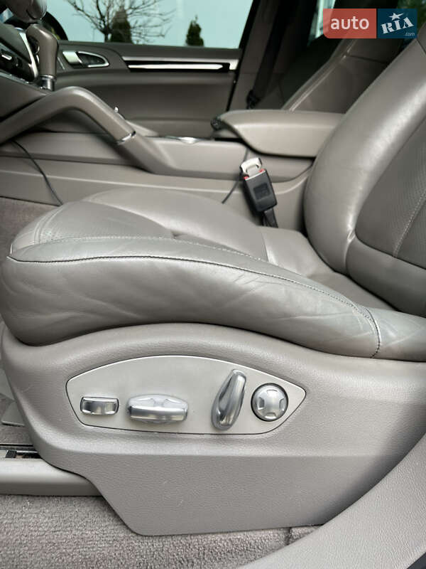 Внедорожник / Кроссовер Porsche Cayenne 2013 в Днепре фото 13 Внедорожник / Кроссовер Porsche Cayenne 2013 в Днепре