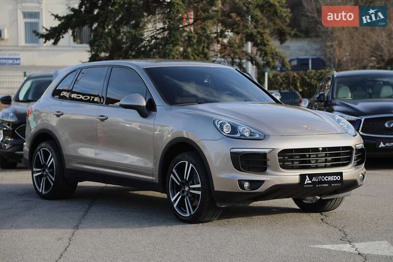 Внедорожник / Кроссовер Porsche Cayenne 2016 в Харькове