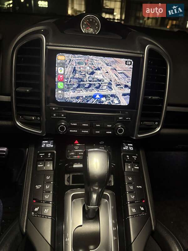 Внедорожник / Кроссовер Porsche Cayenne 2017 в Киеве фото 2 Внедорожник / Кроссовер Porsche Cayenne 2017 в Киеве