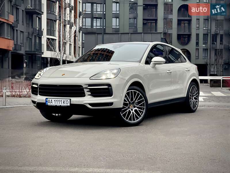 Внедорожник / Кроссовер Porsche Cayenne 2021 в Киеве