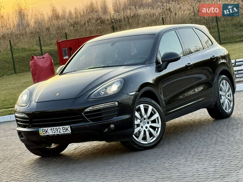 Внедорожник / Кроссовер Porsche Cayenne 2011 в Ровно фото 5 Внедорожник / Кроссовер Porsche Cayenne 2011 в Ровно