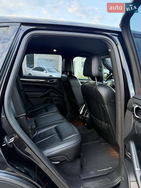 Внедорожник / Кроссовер Porsche Cayenne 2011 в Ровно фото 45 Внедорожник / Кроссовер Porsche Cayenne 2011 в Ровно