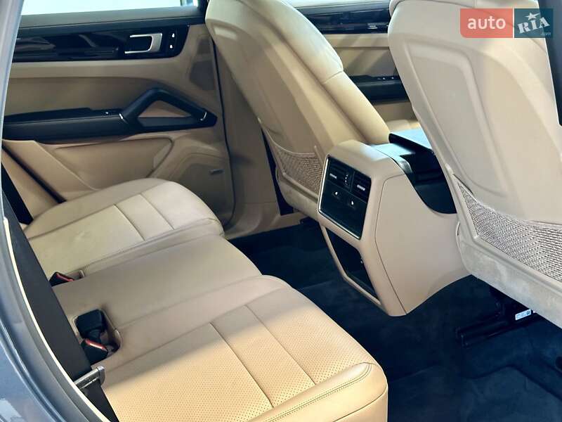 Внедорожник / Кроссовер Porsche Cayenne 2019 в Львове фото 19 Внедорожник / Кроссовер Porsche Cayenne 2019 в Львове