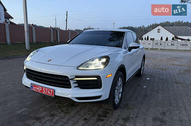 Внедорожник / Кроссовер Porsche Cayenne 2019 в Львове