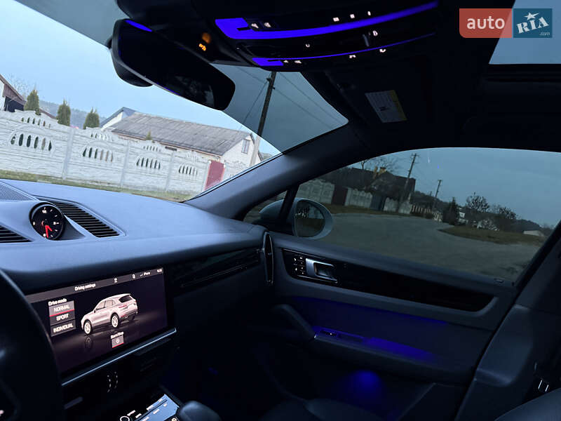Внедорожник / Кроссовер Porsche Cayenne 2019 в Львове фото 18 Внедорожник / Кроссовер Porsche Cayenne 2019 в Львове