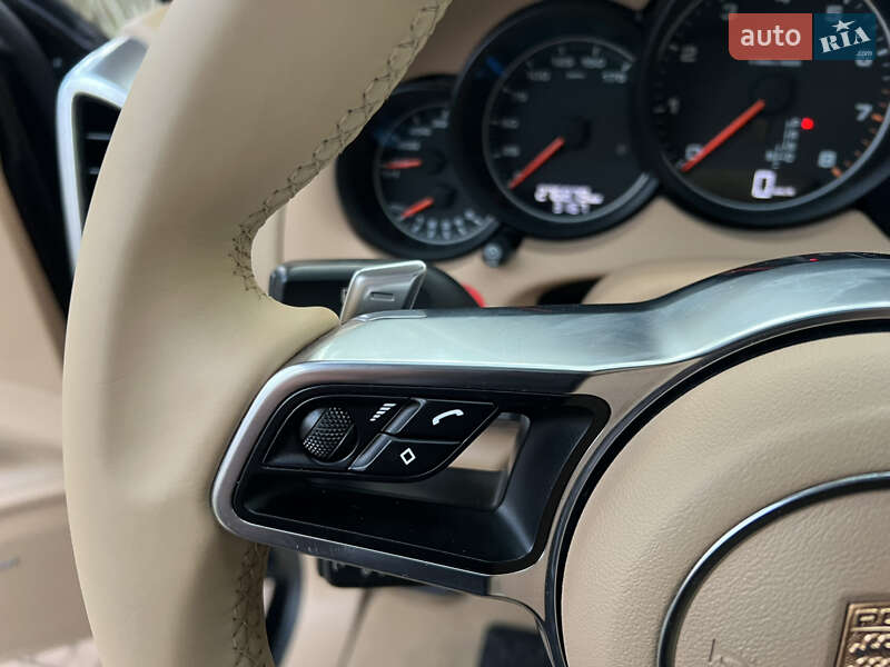Внедорожник / Кроссовер Porsche Cayenne 2015 в Киеве фото 45 Внедорожник / Кроссовер Porsche Cayenne 2015 в Киеве