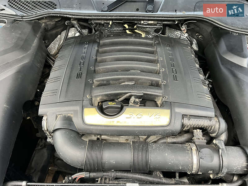 Внедорожник / Кроссовер Porsche Cayenne 2015 в Киеве фото 124 Внедорожник / Кроссовер Porsche Cayenne 2015 в Киеве