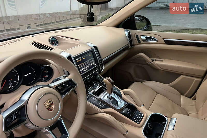 Внедорожник / Кроссовер Porsche Cayenne 2015 в Киеве фото 137 Внедорожник / Кроссовер Porsche Cayenne 2015 в Киеве