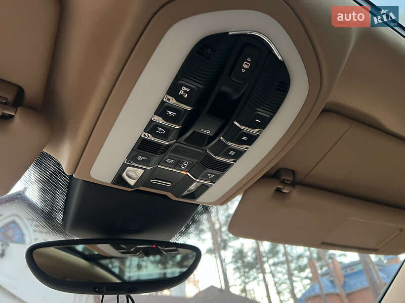 Внедорожник / Кроссовер Porsche Cayenne 2015 в Киеве фото 146 Внедорожник / Кроссовер Porsche Cayenne 2015 в Киеве