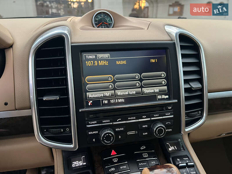 Внедорожник / Кроссовер Porsche Cayenne 2015 в Киеве фото 152 Внедорожник / Кроссовер Porsche Cayenne 2015 в Киеве