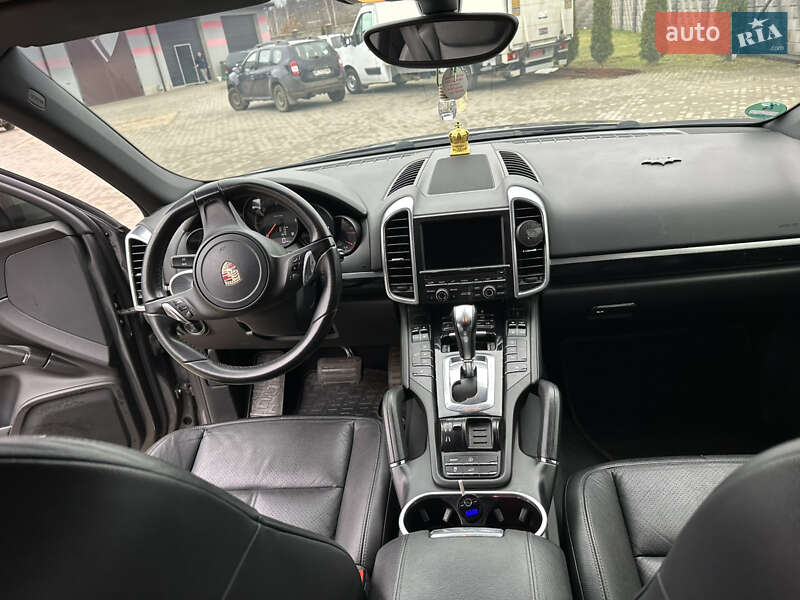 Внедорожник / Кроссовер Porsche Cayenne 2012 в Луцке фото 25 Внедорожник / Кроссовер Porsche Cayenne 2012 в Луцке