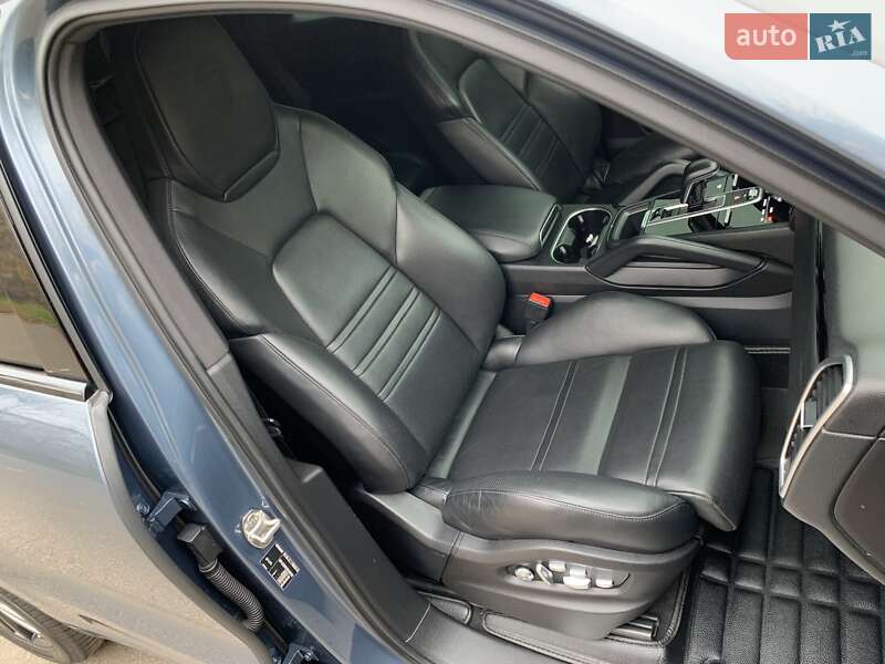 Внедорожник / Кроссовер Porsche Cayenne 2019 в Кривом Роге фото 40 Внедорожник / Кроссовер Porsche Cayenne 2019 в Кривом Роге