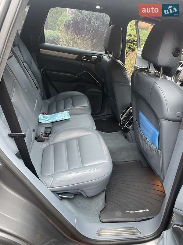 Внедорожник / Кроссовер Porsche Cayenne 2012 в Киеве фото 2 Внедорожник / Кроссовер Porsche Cayenne 2012 в Киеве