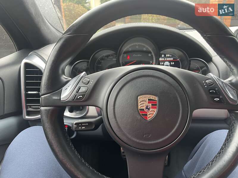 Внедорожник / Кроссовер Porsche Cayenne 2012 в Киеве фото 9 Внедорожник / Кроссовер Porsche Cayenne 2012 в Киеве