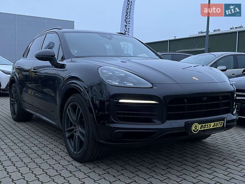 Внедорожник / Кроссовер Porsche Cayenne 2018 в Львове