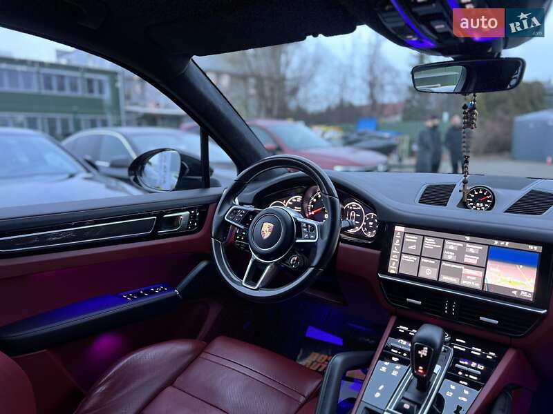 Внедорожник / Кроссовер Porsche Cayenne 2018 в Львове
