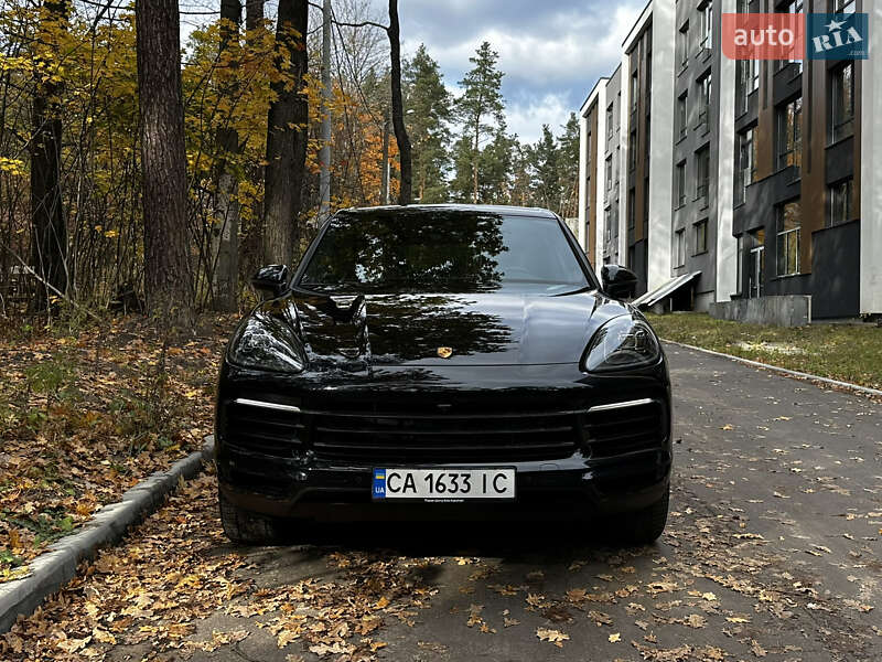 Внедорожник / Кроссовер Porsche Cayenne 2019 в Киеве