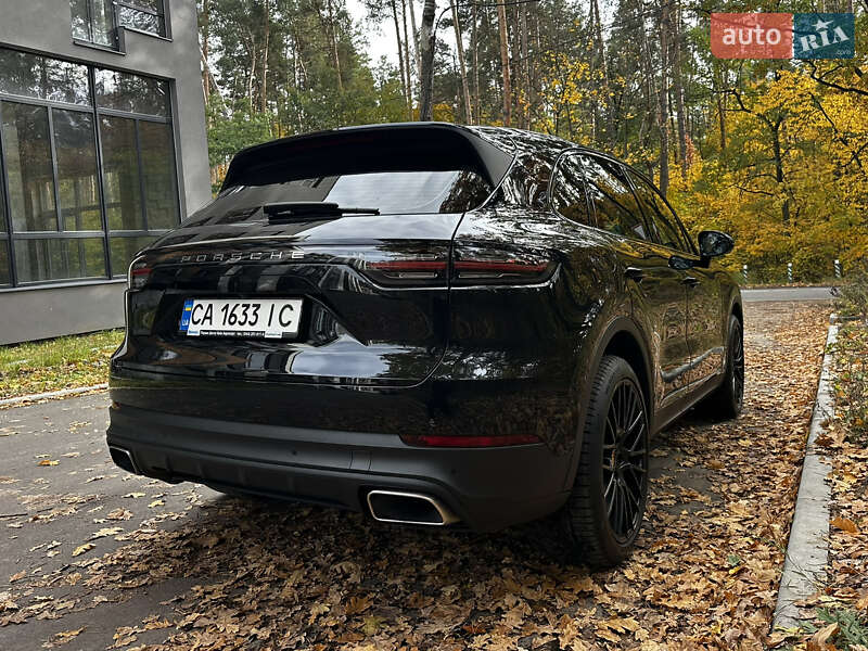 Внедорожник / Кроссовер Porsche Cayenne 2019 в Киеве