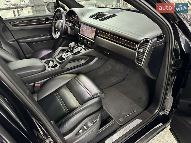 Внедорожник / Кроссовер Porsche Cayenne 2018 в Киеве