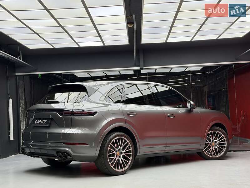 Внедорожник / Кроссовер Porsche Cayenne 2019 в Киеве фото 18 Внедорожник / Кроссовер Porsche Cayenne 2019 в Киеве