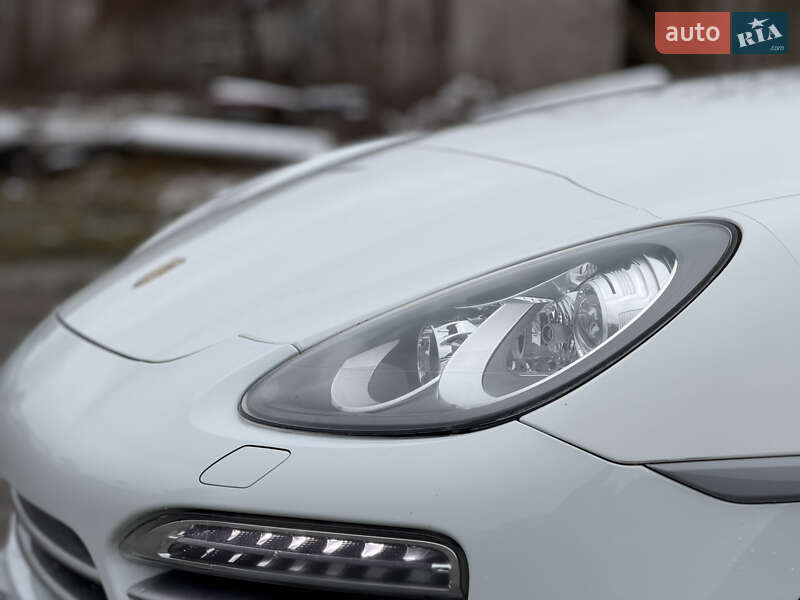 Внедорожник / Кроссовер Porsche Cayenne 2014 в Ковеле