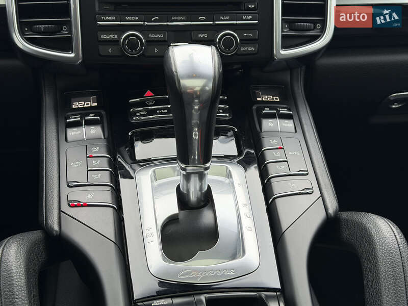 Внедорожник / Кроссовер Porsche Cayenne 2014 в Ковеле