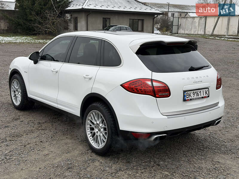 Внедорожник / Кроссовер Porsche Cayenne 2014 в Ковеле