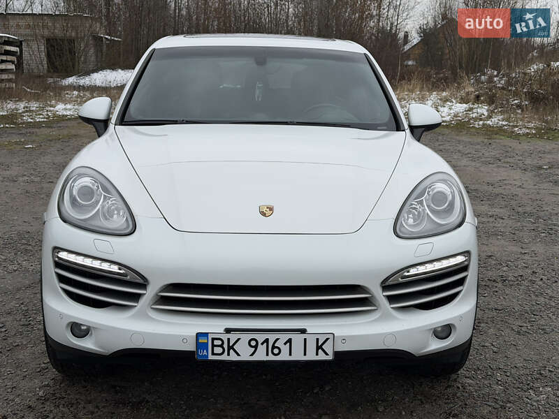 Внедорожник / Кроссовер Porsche Cayenne 2014 в Ковеле