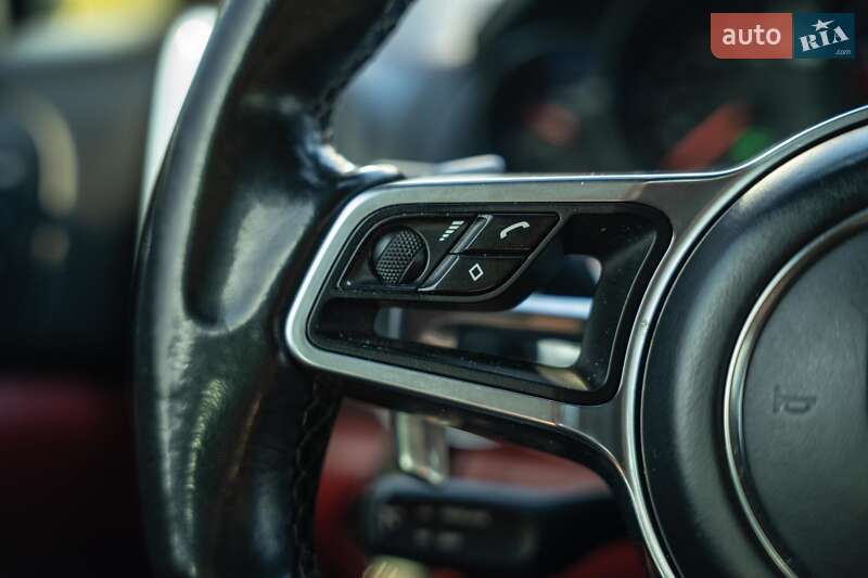 Внедорожник / Кроссовер Porsche Cayenne 2015 в Черновцах фото 27 Внедорожник / Кроссовер Porsche Cayenne 2015 в Черновцах